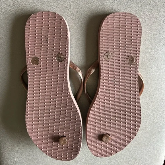 Havaianas Women's Floral Flip Flops - Pink and Gold - Picture 3 of 3